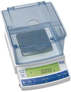 SHIMADZU UW-620H Yarı Analitik Terazi 620 Gram - 1 mg
